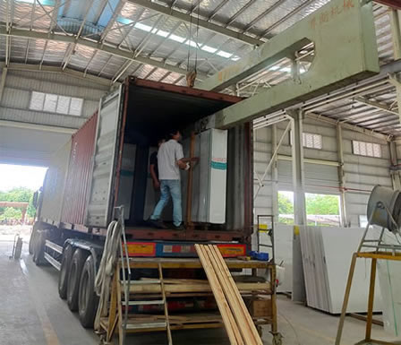 loading container 2